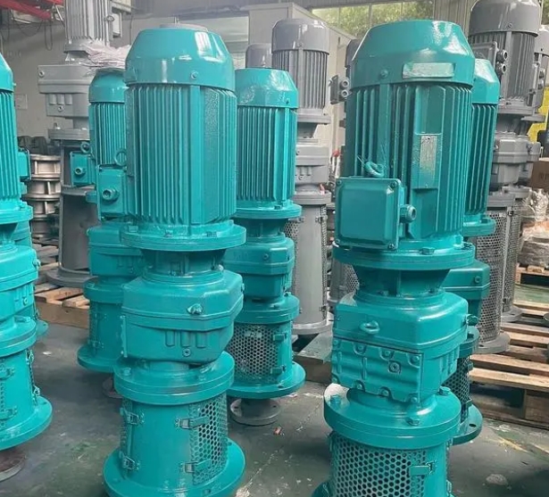 RF97-72转/分-Y7.5KW反应釜齿轮减速机 XWD2.2-3-9摆线针轮减速器