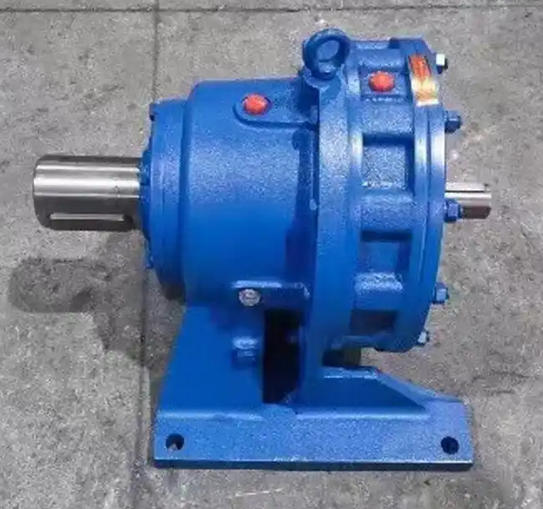 清洗F77-Y3KW-4P-NA80-M4减速机轴承密封件的过程中 如何避免损坏密封件