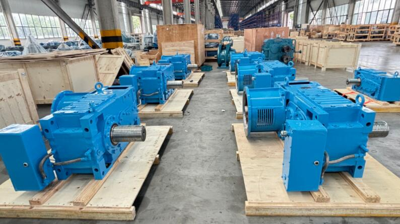 防爆搅拌电机工业齿轮箱WGT-MC3PVSF03-1/40-NA38-23+YB-15KW4P+B5+EXP-A